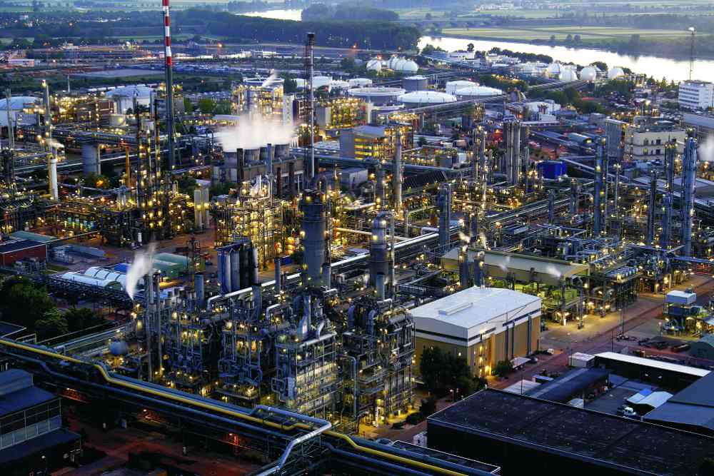 Attack on Jubail industrial zone! 6–8% of global petrochemical capacity threatened — Dow, Total, and Saudi Basic Industries Corporation (SABIC) among those affected